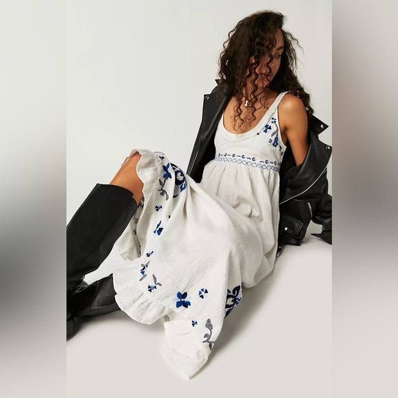 Free People Dresses & Skirts - NWT Free People Magda Maxi Dress in Ivory Medium